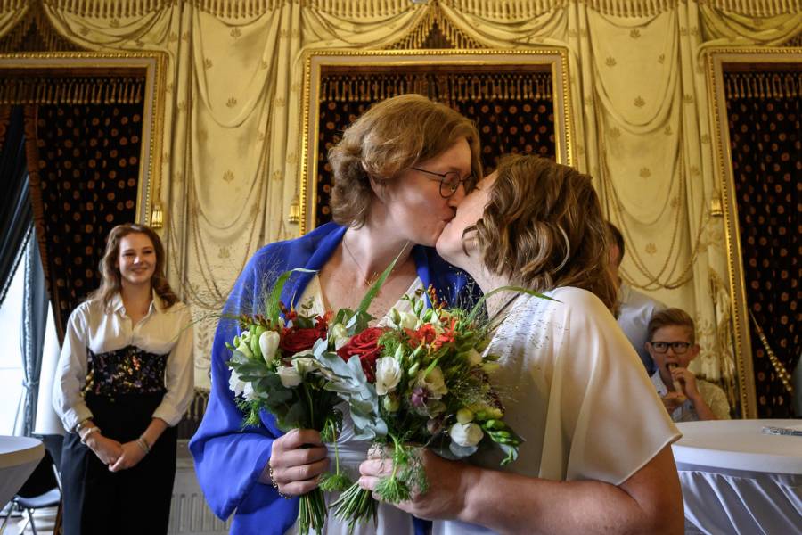 Suiza legaliza el matrimonio entre parejas del mismo sexo