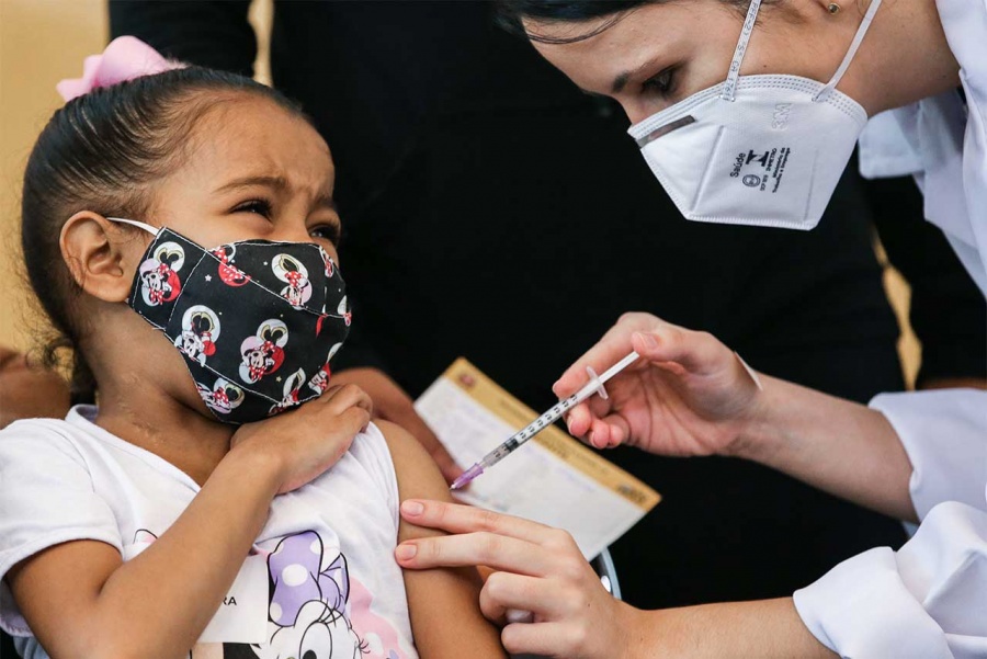 ¿Dónde y cuándo aplican vacuna COVID para niños de 10 y 11 años en CDMX?