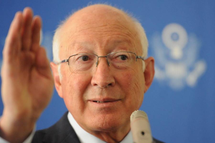 Ken Salazar reconoce falta trabajo entre EEUU y México en temas de energía, migración y seguridad