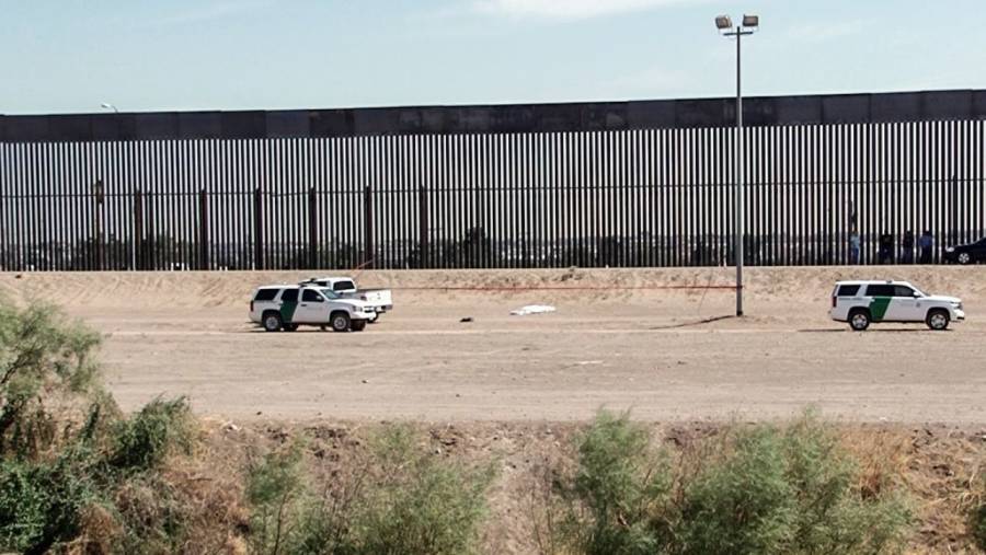 Condados en Texas declaran emergencia por “invasión” de migrantes