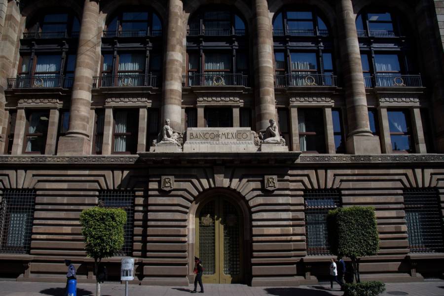 Banxico promete actuar con “contundencia” para frenar inflación