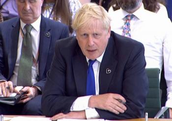Boris Johnson dimite como primer ministro de Reino Unido