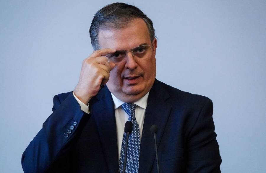 Ebrard lamenta asesinato de Shinzo Abe; anuncia bandera a media asta en Japón