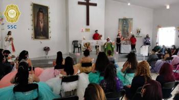 Celebran XV años, adolescentes en Centro Femenil de reinserción Santa Martha