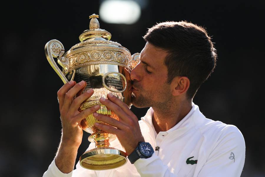 Djokovic gana su séptimo Wimbledon, endulzando un año hasta ahora amargo