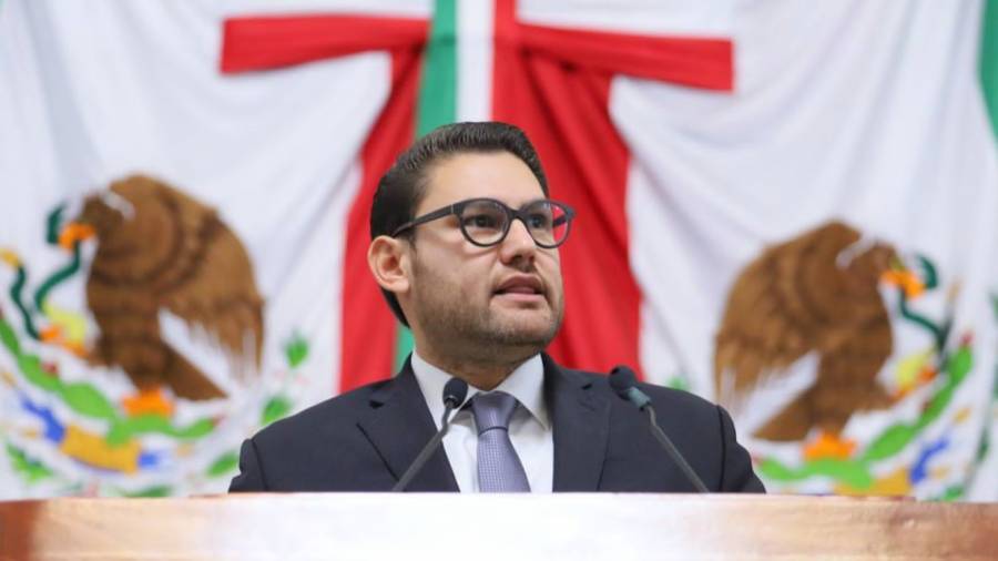 Aníbal Cañez exige a Semovi operativos a  taxis abusivos
