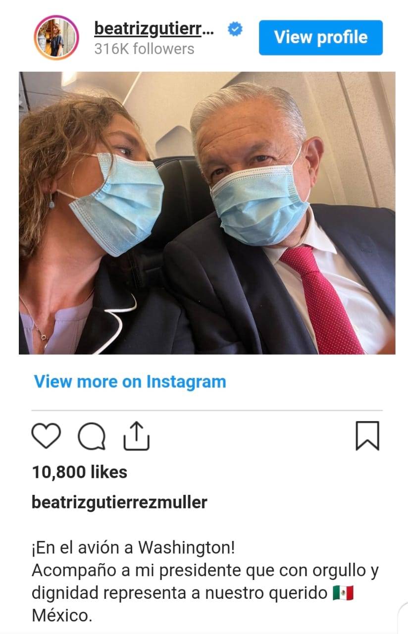 AMLO y su esposa ya viajan a EEUU