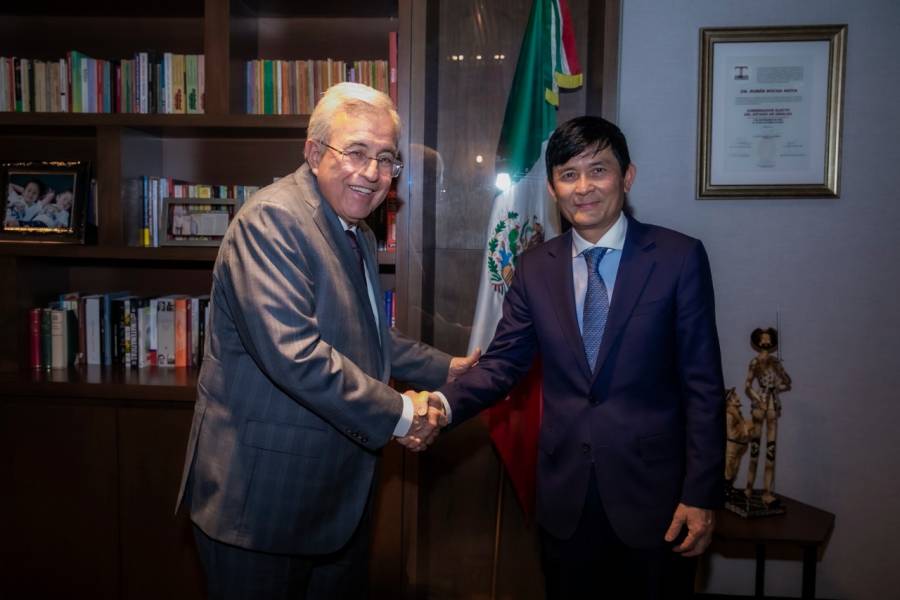 Embajador de Vietnam se re&uacute;ne con gobernador de Sinaloa