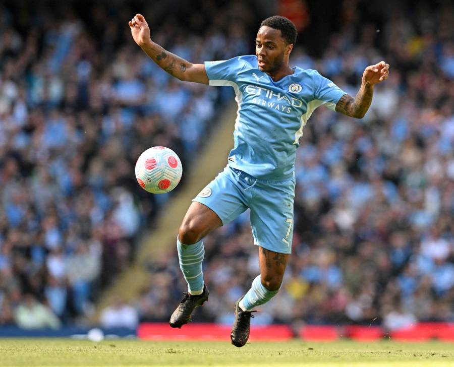 Sterling anuncia su marcha del Manchester City