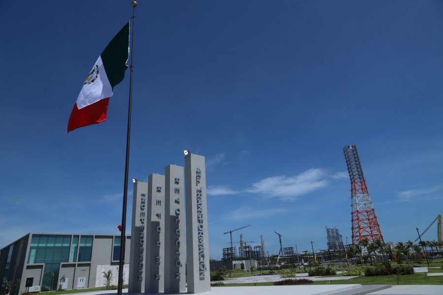 Denuncian trabajadores despidos injustificados en Dos Bocas