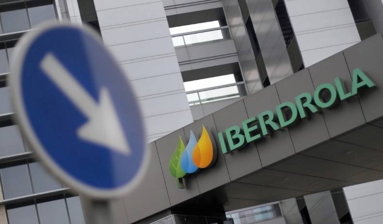 Juez suspende millonaria multa a española Iberdrola en México