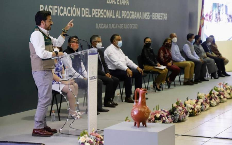 Otorgan base a 300 trabajadores de la salud que se integran a IMSS-Bienestar Tlaxcala