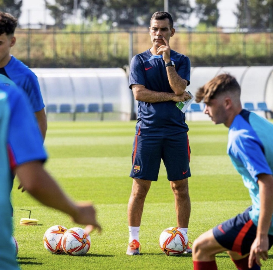 Barcelona deja ver primeras imágenes de Rafa Márquez como entrenador