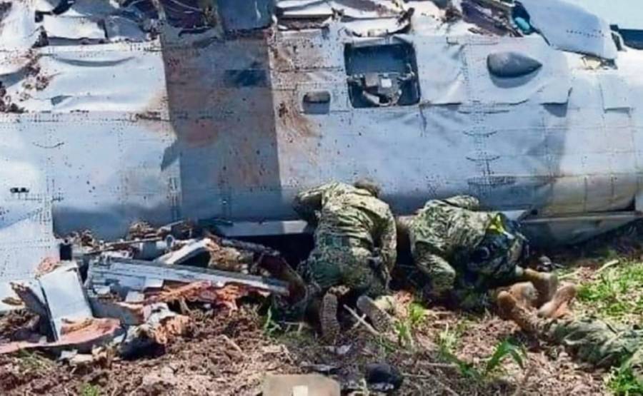 Se investiga desplome de helicóptero de la Marina, informa AMLO