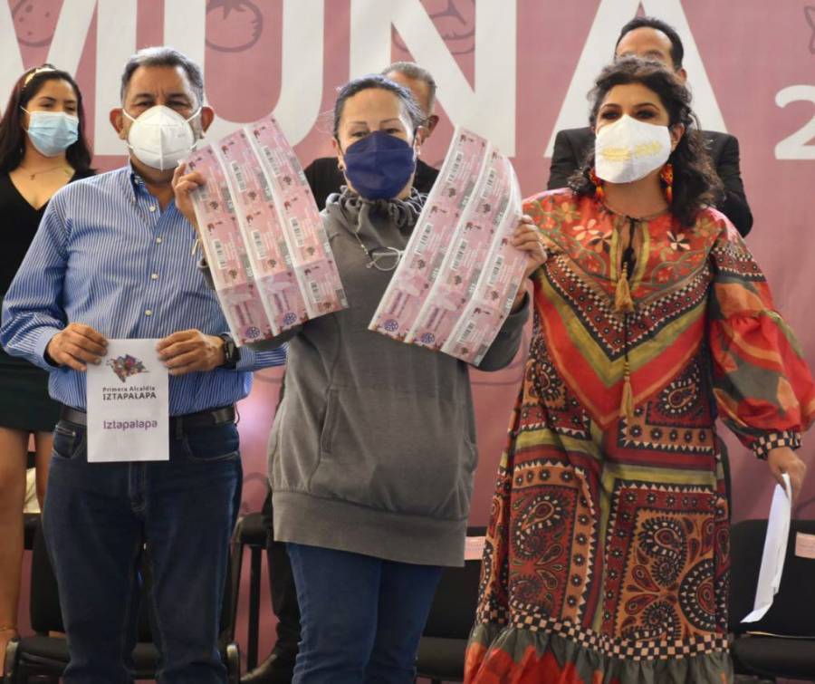 Beneficia alcald&iacute;a Iztapalapa a 200 mil familias con programa de vales Mercomuna