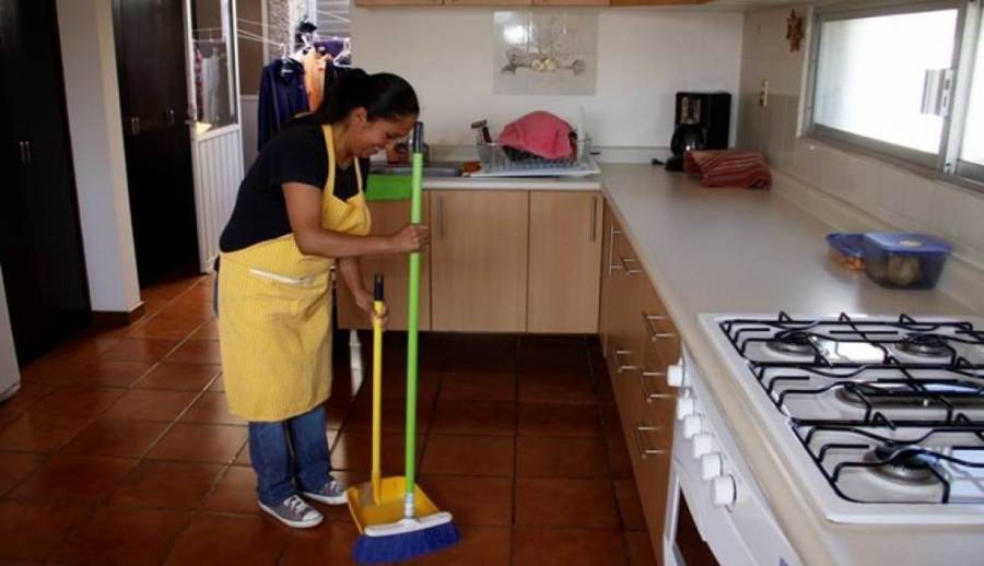 Urge cambio de modelo de trabajo doméstico; labores decentes y dignas