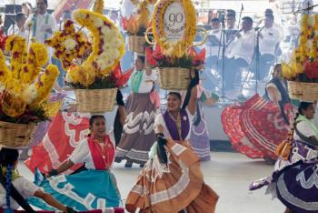 Tras dos a&ntilde;os de ausencia, regresa la Guelaguetza en Oaxaca