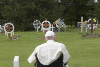 El papa pide perdón por el 