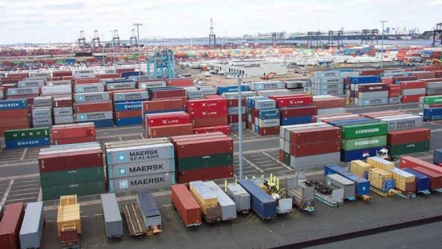 Déficit comercial de tres mil 957 mdd al cierre de junio en México
