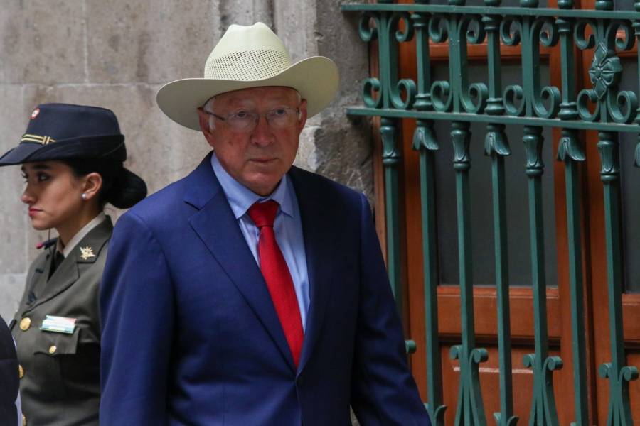 Crimen organizado fomenta las caravanas migrantes: Ken Salazar