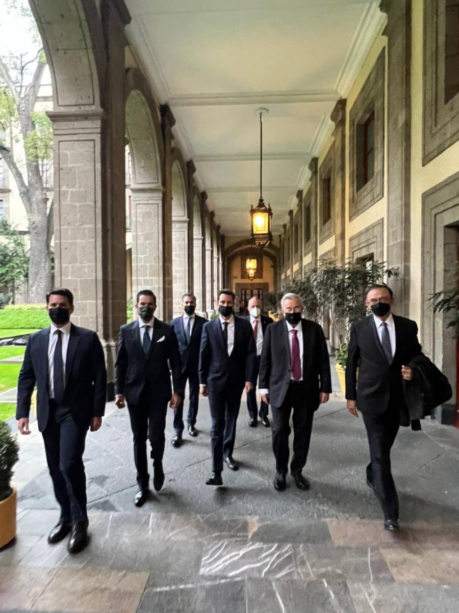 Empresarios se reúnen con AMLO en Palacio Nacional; tamales de chipilín, entre el menú