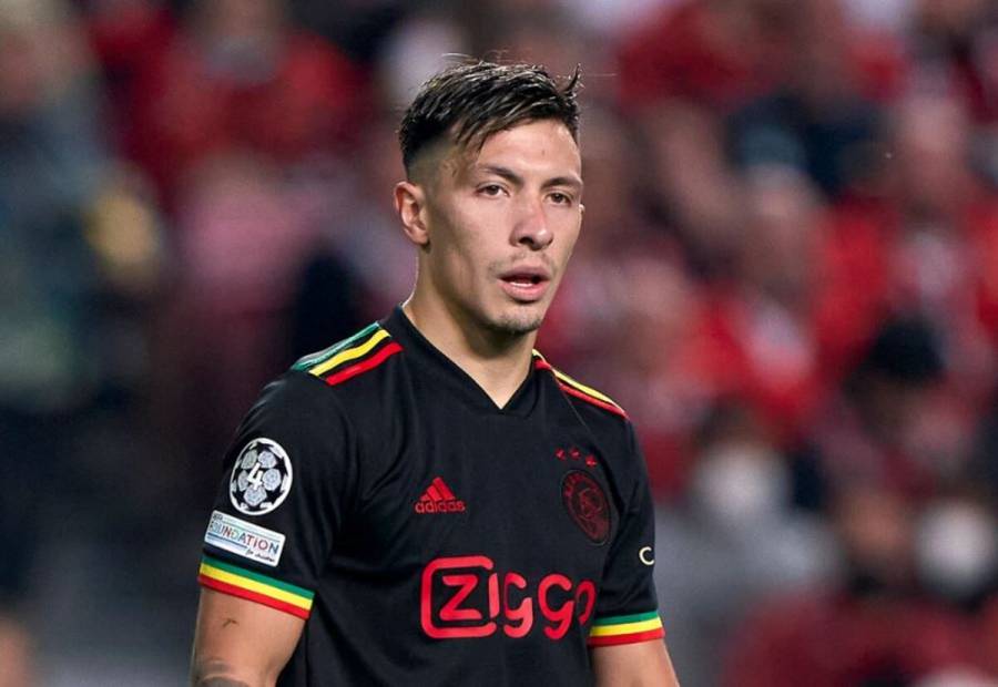 El Manchester United confirma el fichaje del argentino Lisandro Martínez