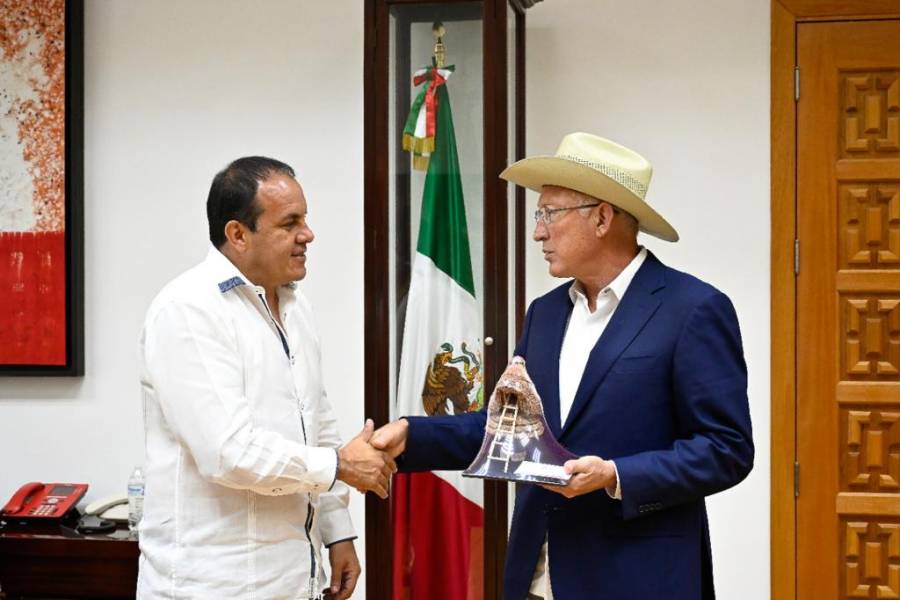 Se reúne Cuauhtémoc Blanco con Ken Salazar, embajador de EEUU en México