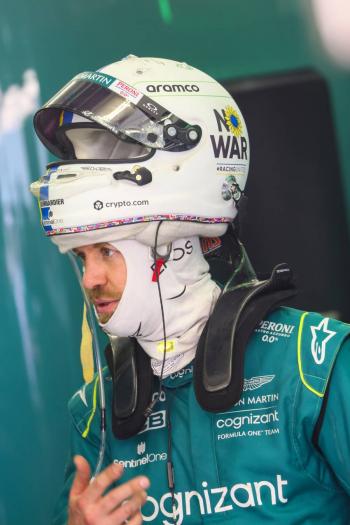 “Checo” P&eacute;rez orgulloso de Sebastian Vettel le env&iacute;a los mejores deseos