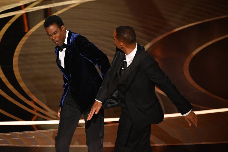 Cuatro meses después de la bofetada en los Óscar, Will Smith se disculpa de nuevo con Chris Rock