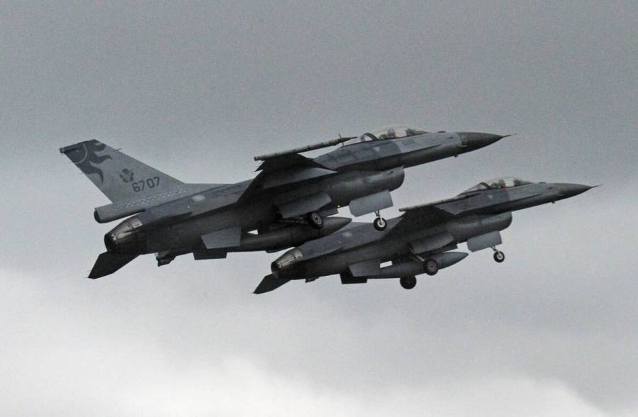 Aviones de la Fuerza Aérea China ingresan a Taiwán tras rumores de visita de Nancy Pelosi