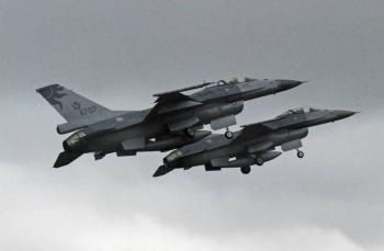Aviones de la Fuerza A&eacute;rea China ingresan a Taiw&aacute;n tras rumores de visita de Nancy Pelosi