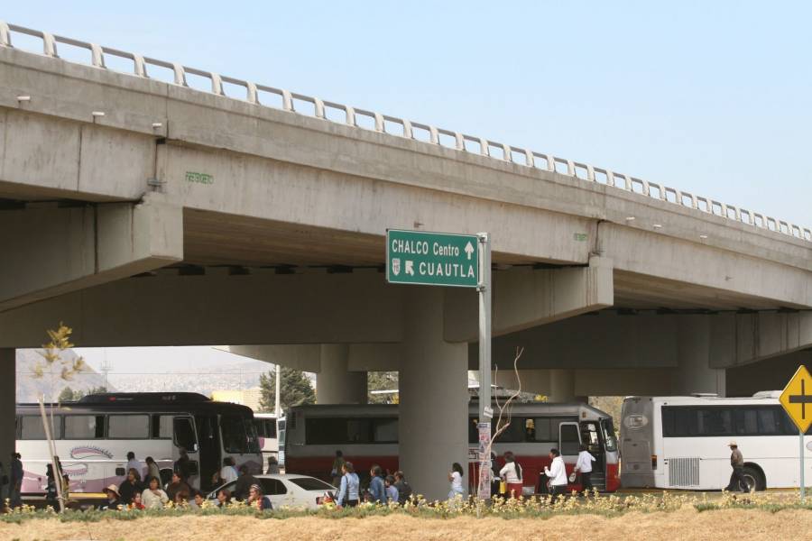 Tras dos horas y media, trasportista liberan vialidades del Edomex