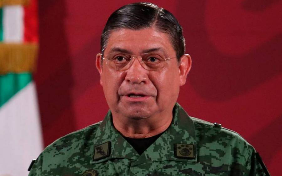 Luis Crescencio Sandoval tiene Covid, informa López Obrador