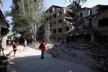 Ocho muertos en bombardeo de una parada de autob&uacute;s en el este de Ucrania