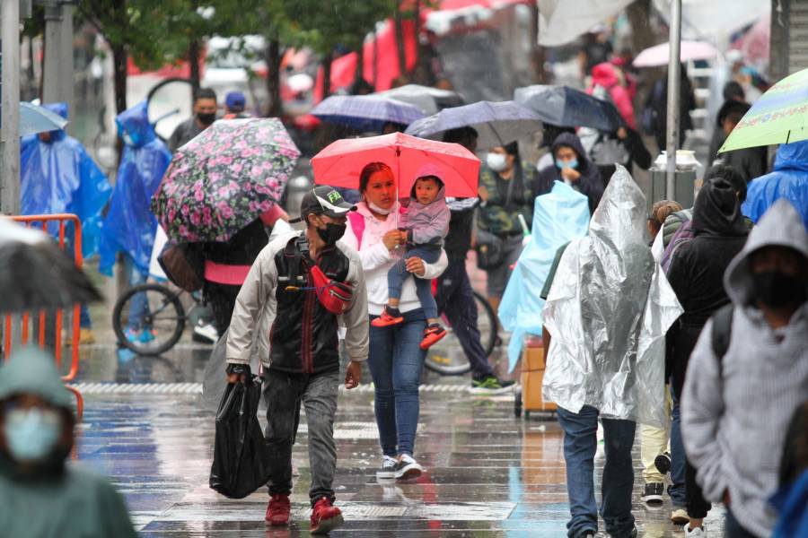 Reportan lluvias ligeras en la Ciudad de México