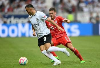 Filip Kostic aterriza en Tur&iacute;n para ultimar su fichaje por la Juve