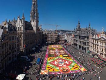 Creativos de Guanajuato presentan Arte Efímero en la Gran Plaza de Bruselas