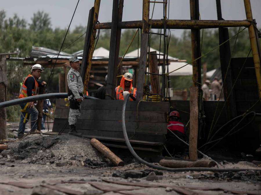 Suspenden 10 obras en concesiones mineras: Secretaría de Economía