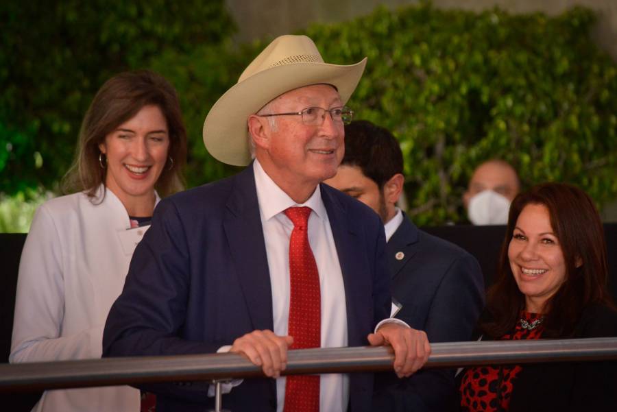 Embajador Ken Salazar exhorta “respeto absoluto” a estrategia de seguridad de México