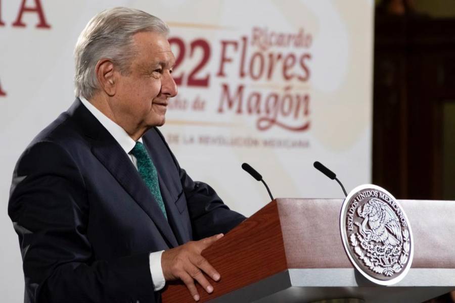AMLO niega persecución contra 