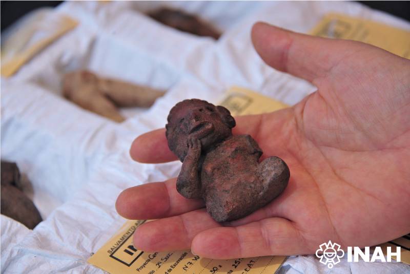 Encuentran vasijas y piezas prehispánicas en Segunda Sección del Bosque de Chapultepec