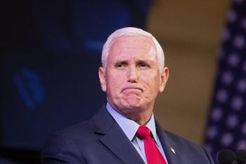 Mike Pence pide a republicanos cesar ataques contra el FBI por caso Trump