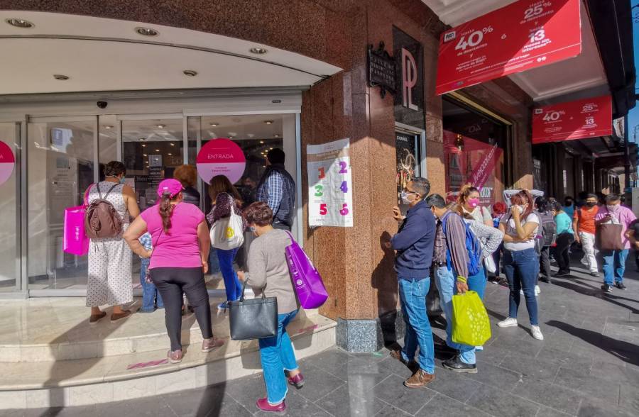 Ventas de comercios minoristas aumentaron 4% interanual en junio, reporta INEGI