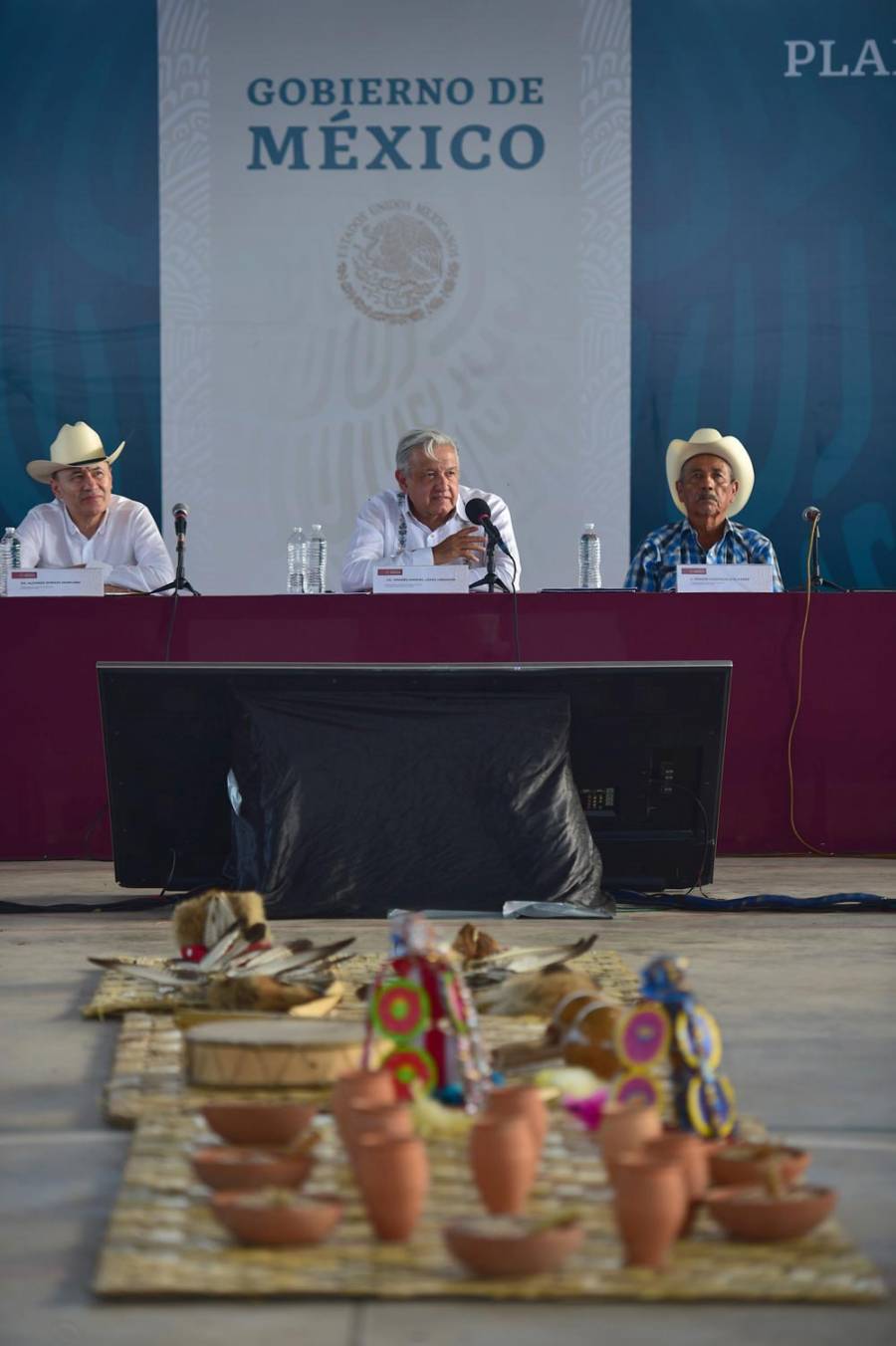 AMLO fijará su postura sobre Murillo Karam en mañanera