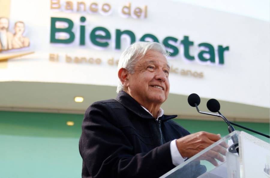 Marina controlará aeropuertos de Guaymas y Ciudad Obregón, adelanta AMLO