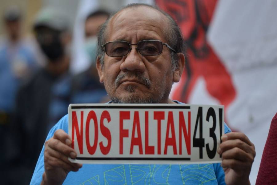 Ayotzinapa: Estos son los funcionarios señalados por construir la 
