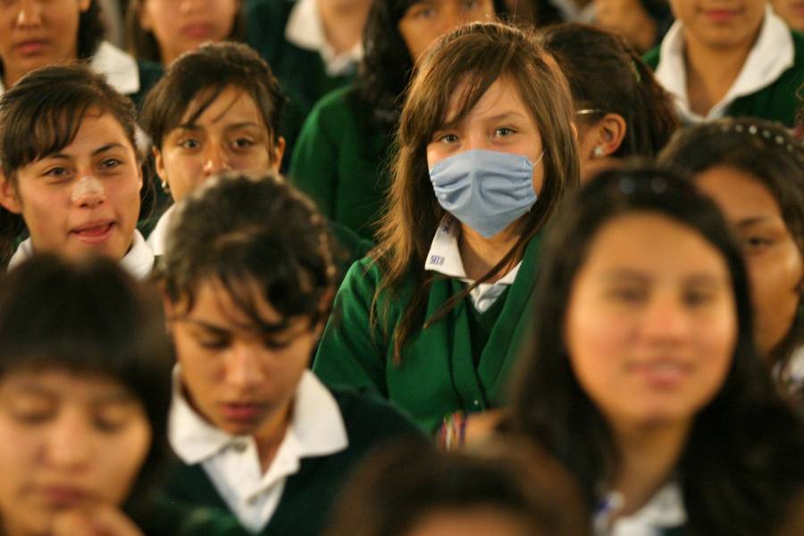 Para el regreso a clases, SEP descarta uso de cubrebocas con válvulas de respiración
