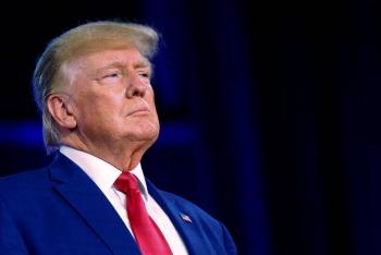 Trump, contaba con m&aacute;s de 700 p&aacute;ginas de documentos secretos