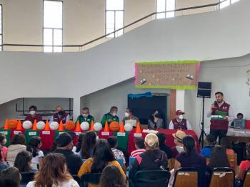 Donativo de paquetes deportivos a bibliotecas de Gustavo. A Madero e Iztapalapa