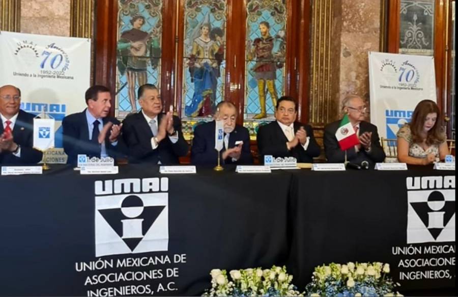 Ingenieros mexicanos refrendan su presencia y lucha por el bienestar de la naci&oacute;n